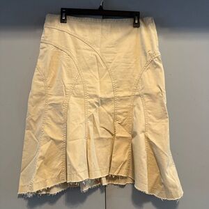 Banana Republic - Vintage Tan Trumpet Skirt Asymmetrical Pleated (Size 8)